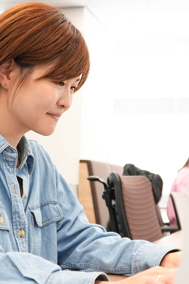 様々な業務を通して経験と知識の幅を広げる